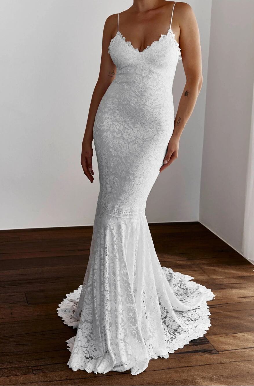 Grace Loves Lace Hart Lace Wedding Gown With Train Thin Straps Stretch